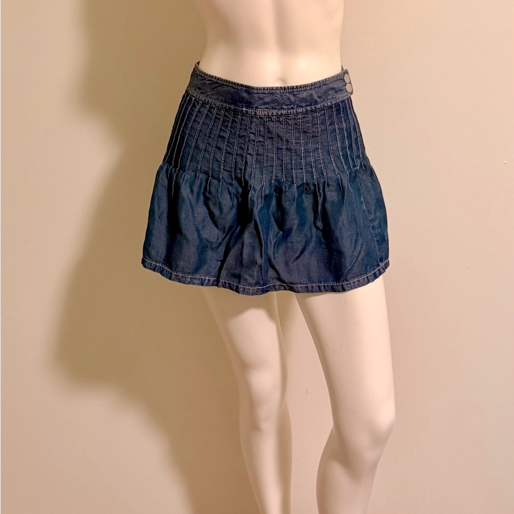 Armani Exchange Blue with pink nitting mini skirt with High-Waisted Design, s:P0